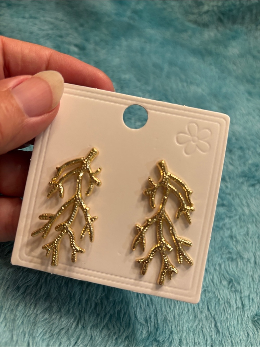Gold Coral Beach Ocean Nautical Fashion Pierced Earrings NWT 1.75x1” - Picture 7 of 10